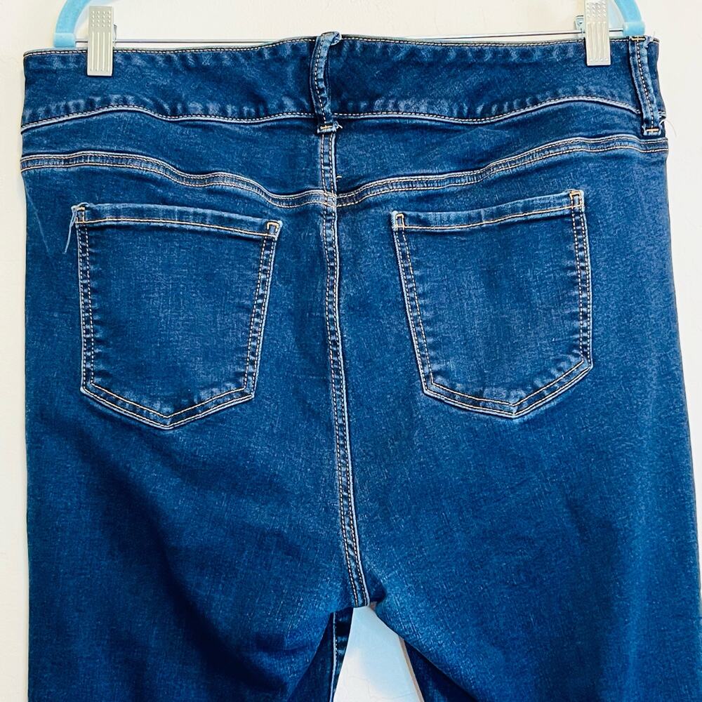 Torrid High Rise Jegging Size 18 - Picture 5 of 7